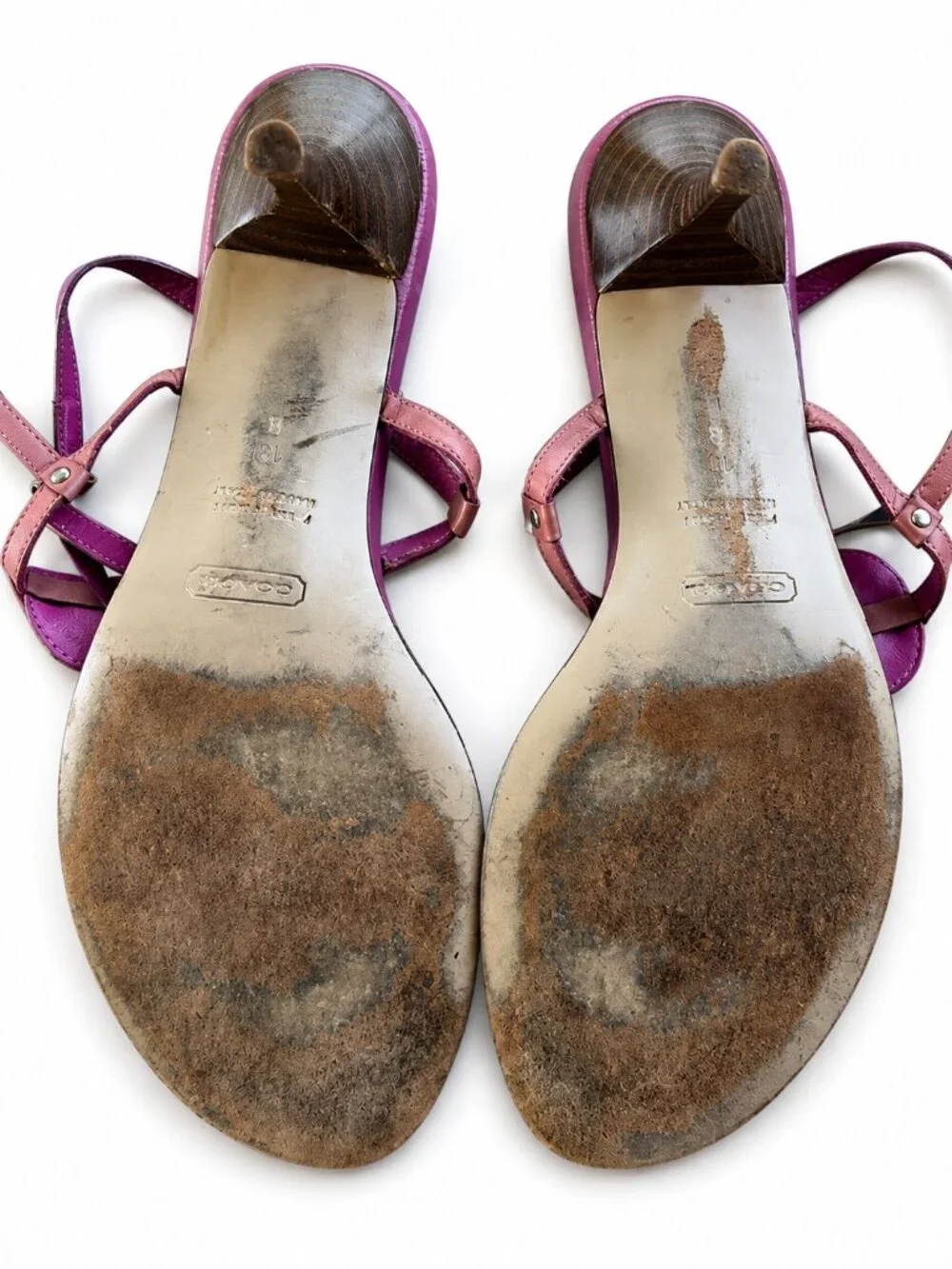 **Coach Pink Leather Ring Hardware Sandals Size 10B**